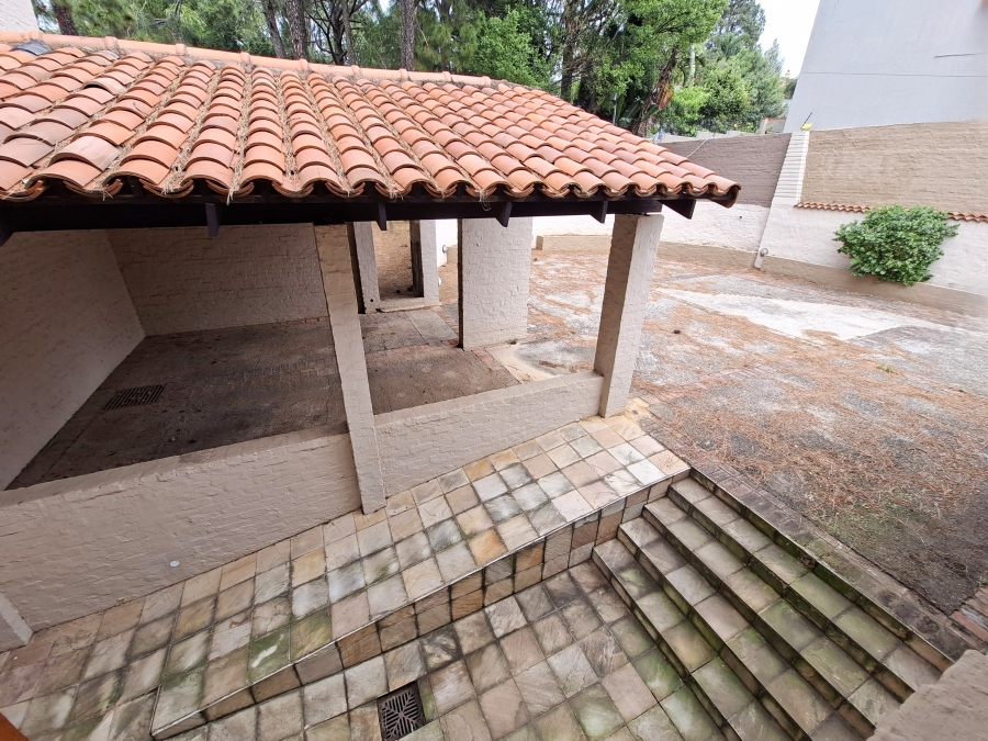 4 Bedroom Property for Sale in Waterkloof Ridge Gauteng
