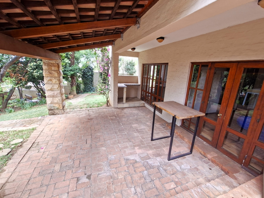 4 Bedroom Property for Sale in Waterkloof Ridge Gauteng