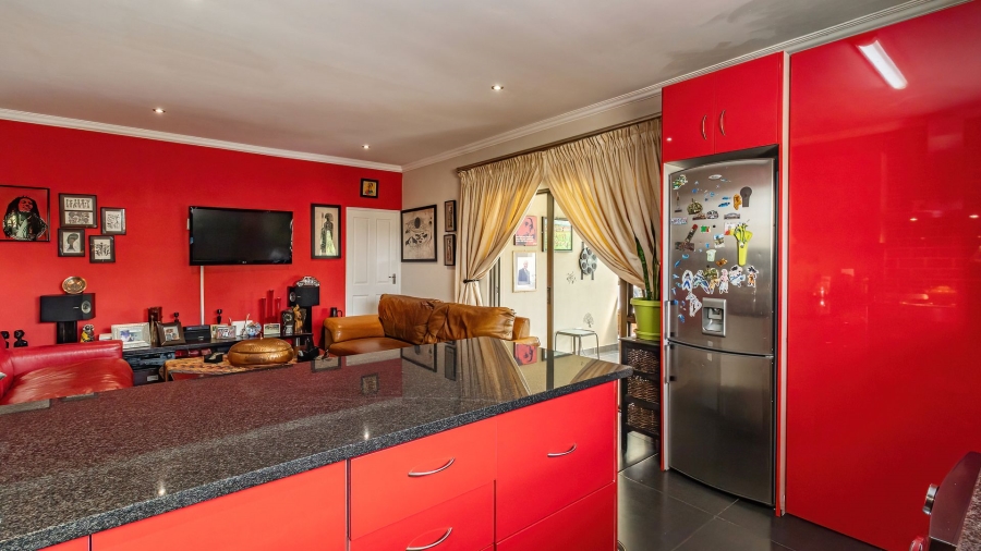 To Let 3 Bedroom Property for Rent in Buccleuch Gauteng