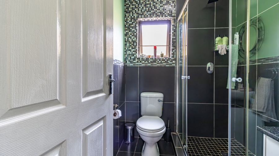 To Let 3 Bedroom Property for Rent in Buccleuch Gauteng