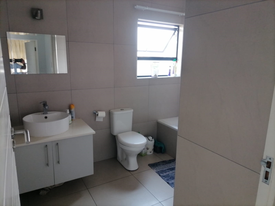 4 Bedroom Property for Sale in Raslouw Gauteng