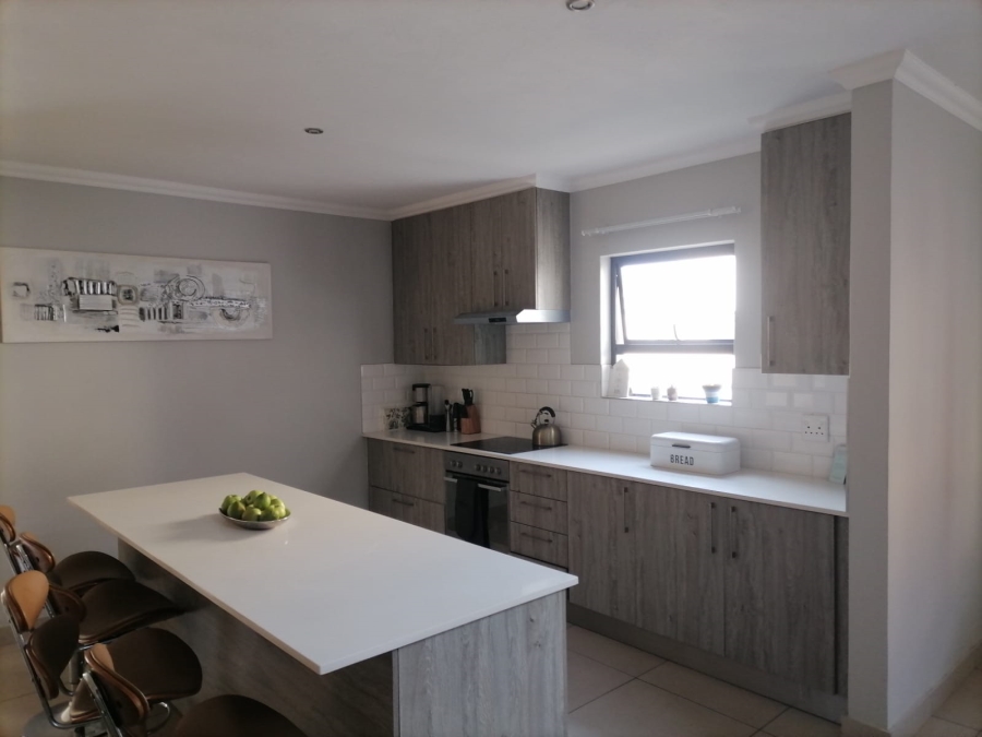 4 Bedroom Property for Sale in Raslouw Gauteng