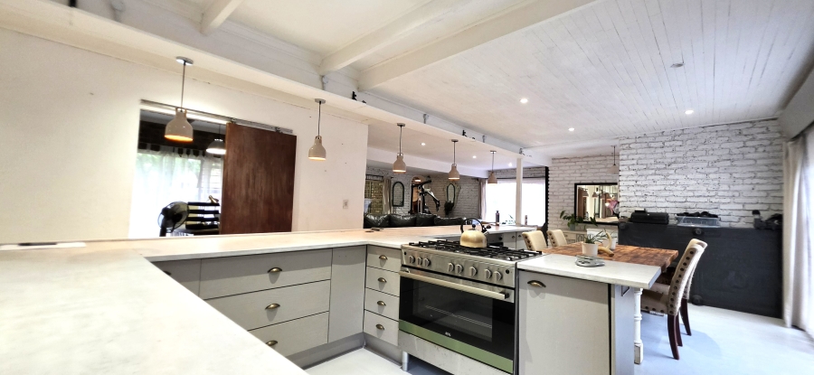 4 Bedroom Property for Sale in Wierda Park Gauteng