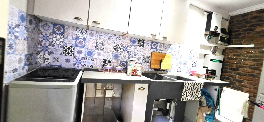 4 Bedroom Property for Sale in Wierda Park Gauteng