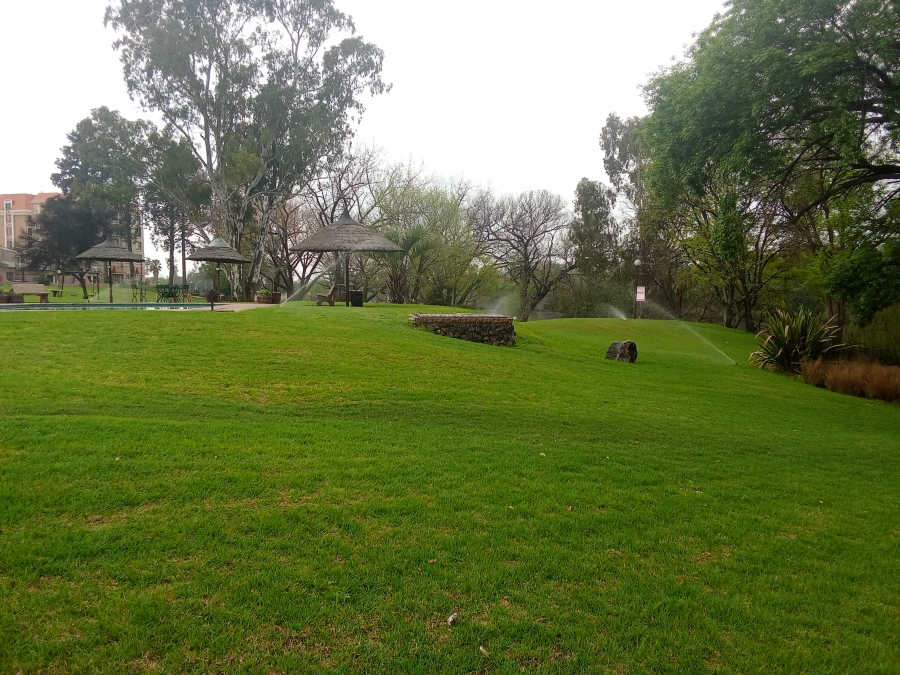 2 Bedroom Property for Sale in Peacehaven Gauteng