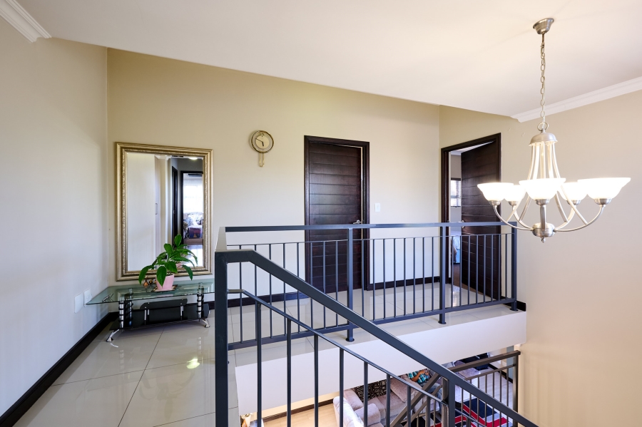 4 Bedroom Property for Sale in Waterfall Country Village Gauteng