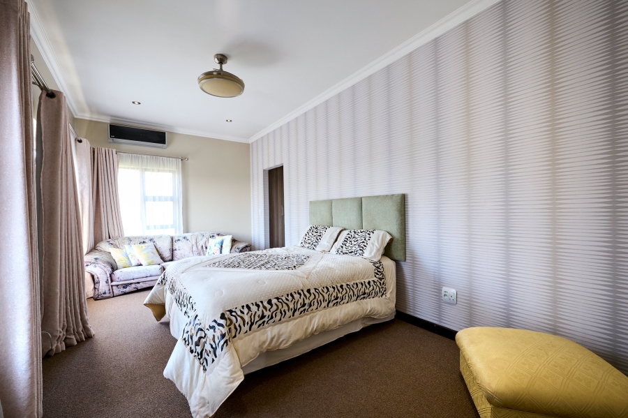 4 Bedroom Property for Sale in Waterfall Country Village Gauteng