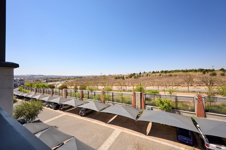 1 Bedroom Property for Sale in Waterfall Gauteng