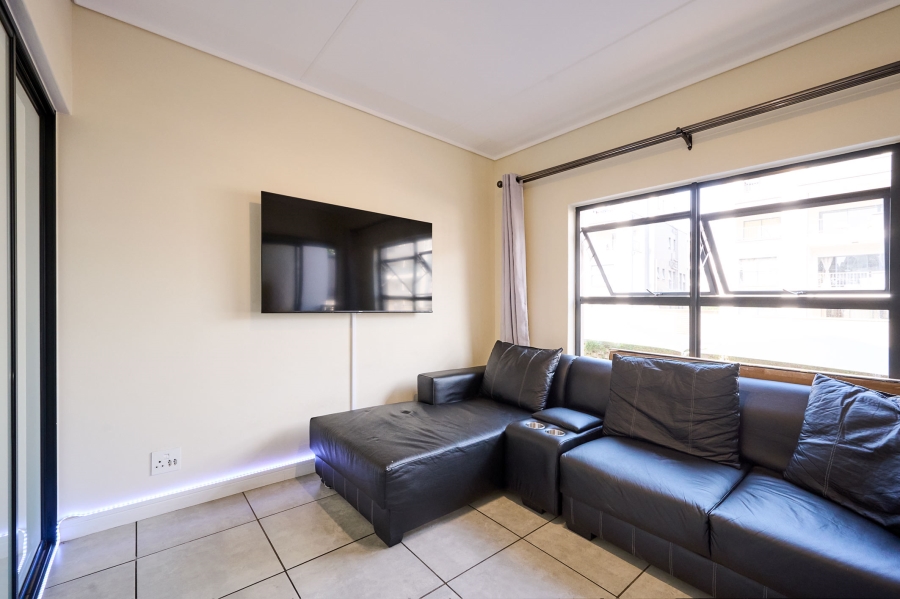 1 Bedroom Property for Sale in Waterfall Gauteng