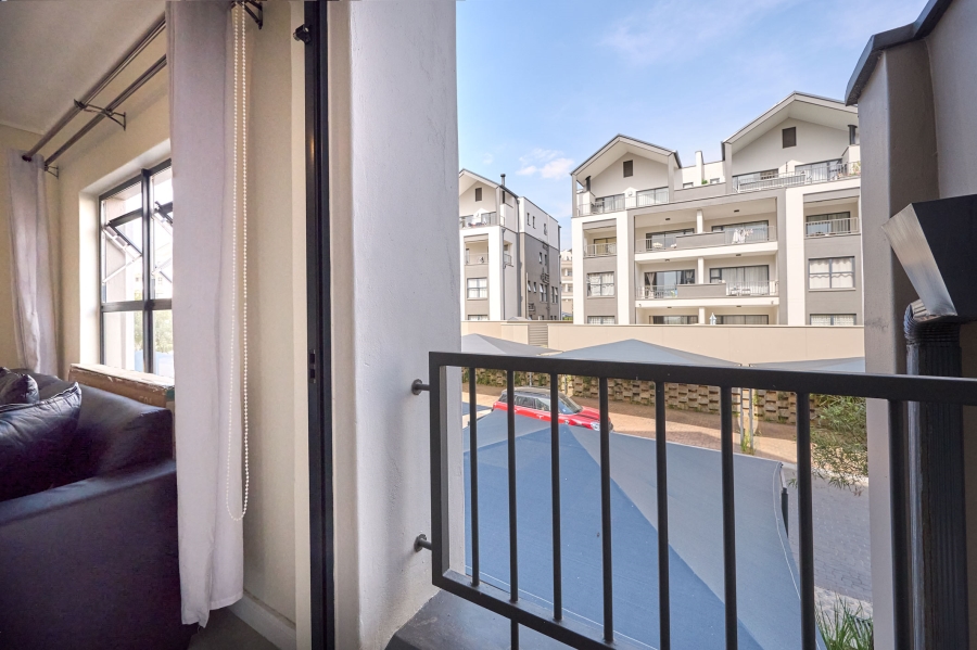1 Bedroom Property for Sale in Waterfall Gauteng