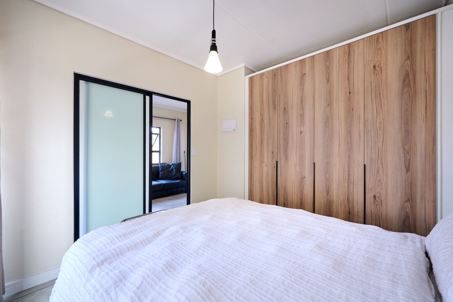 1 Bedroom Property for Sale in Waterfall Gauteng