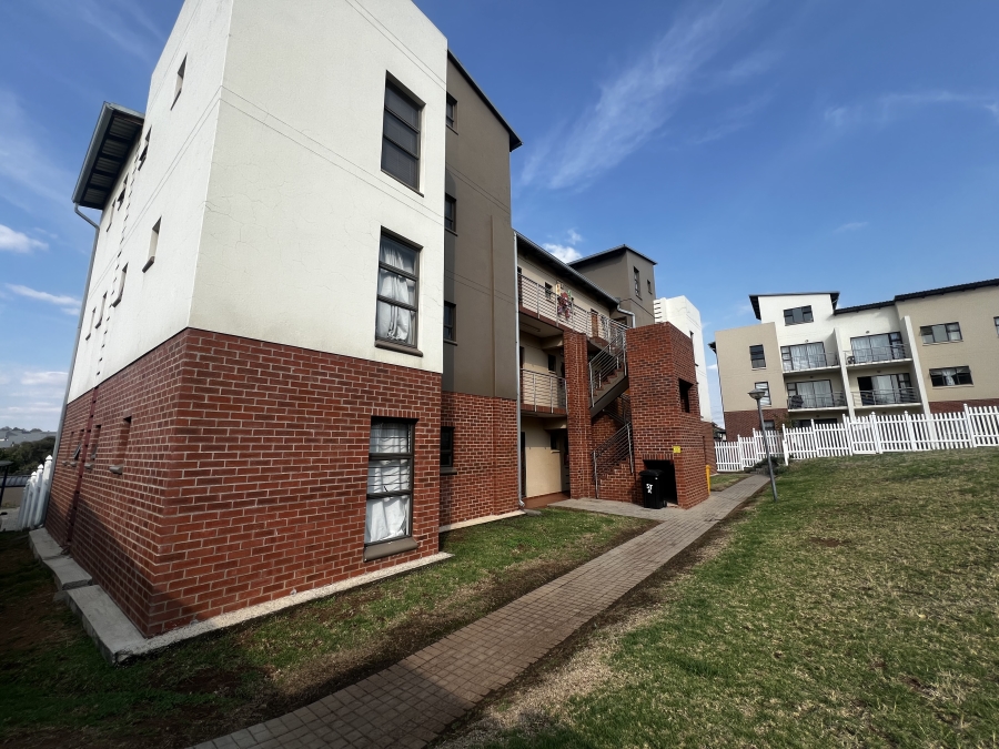 To Let 3 Bedroom Property for Rent in Barbeque Downs Gauteng
