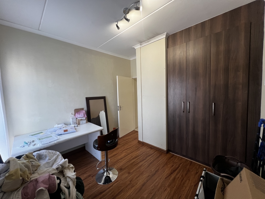 To Let 3 Bedroom Property for Rent in Barbeque Downs Gauteng