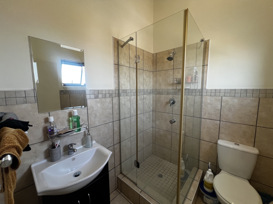 To Let 3 Bedroom Property for Rent in Barbeque Downs Gauteng