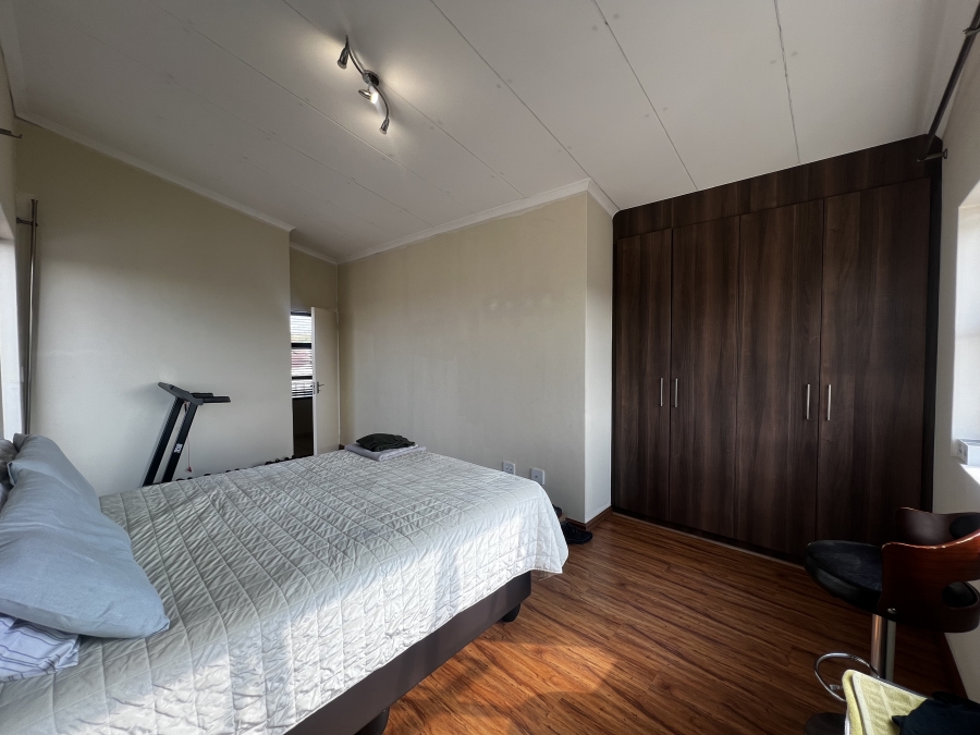 To Let 3 Bedroom Property for Rent in Barbeque Downs Gauteng