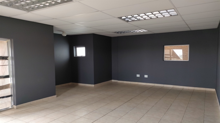 To Let Commercial Property for Rent in Lanseria Gauteng