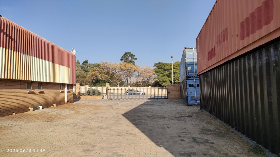 To Let Commercial Property for Rent in Laser Park Gauteng