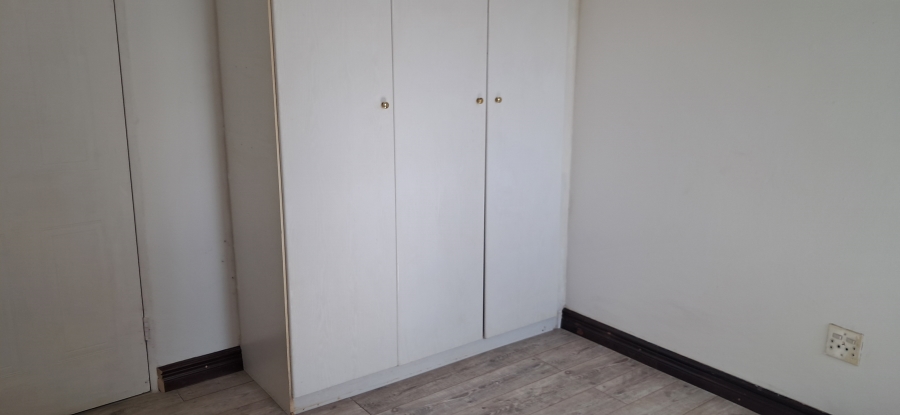 To Let 3 Bedroom Property for Rent in Roodekrans Gauteng