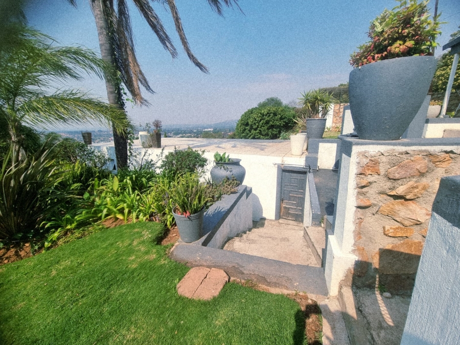 7 Bedroom Property for Sale in Noordekrans Gauteng