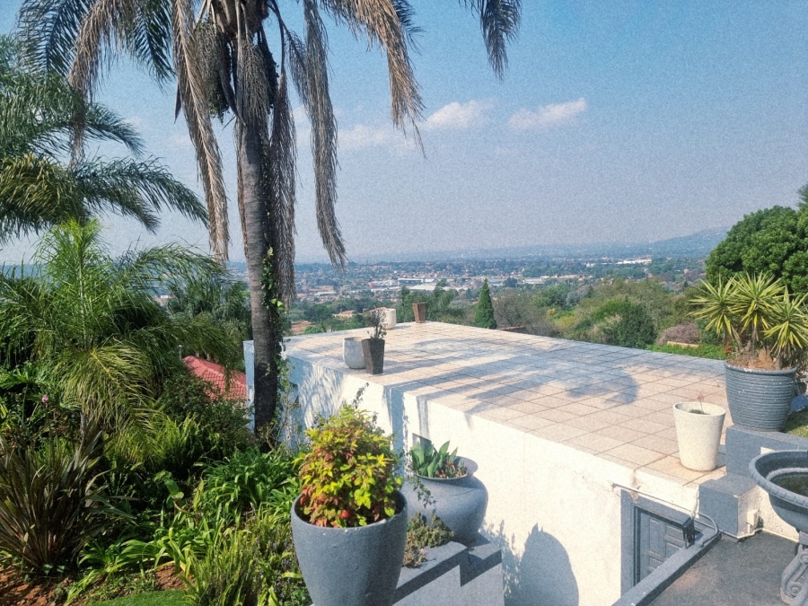 7 Bedroom Property for Sale in Noordekrans Gauteng