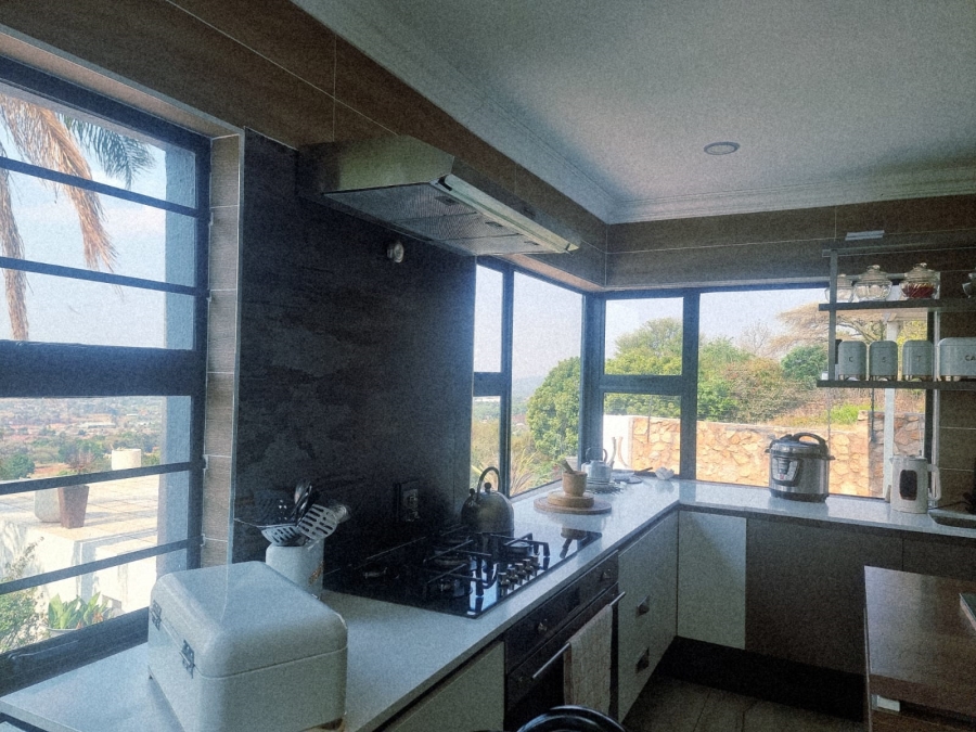 7 Bedroom Property for Sale in Noordekrans Gauteng