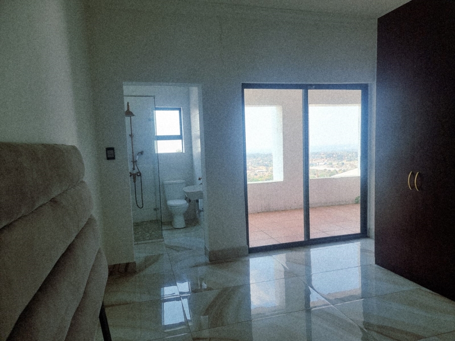 7 Bedroom Property for Sale in Noordekrans Gauteng