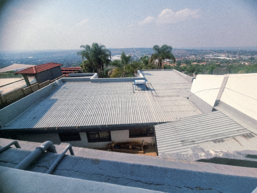 7 Bedroom Property for Sale in Noordekrans Gauteng