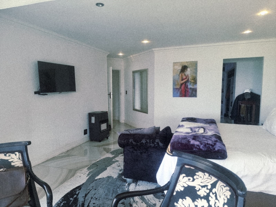 7 Bedroom Property for Sale in Noordekrans Gauteng
