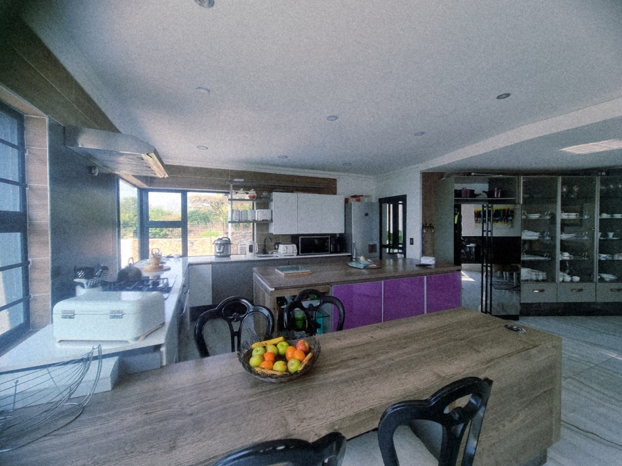 7 Bedroom Property for Sale in Noordekrans Gauteng