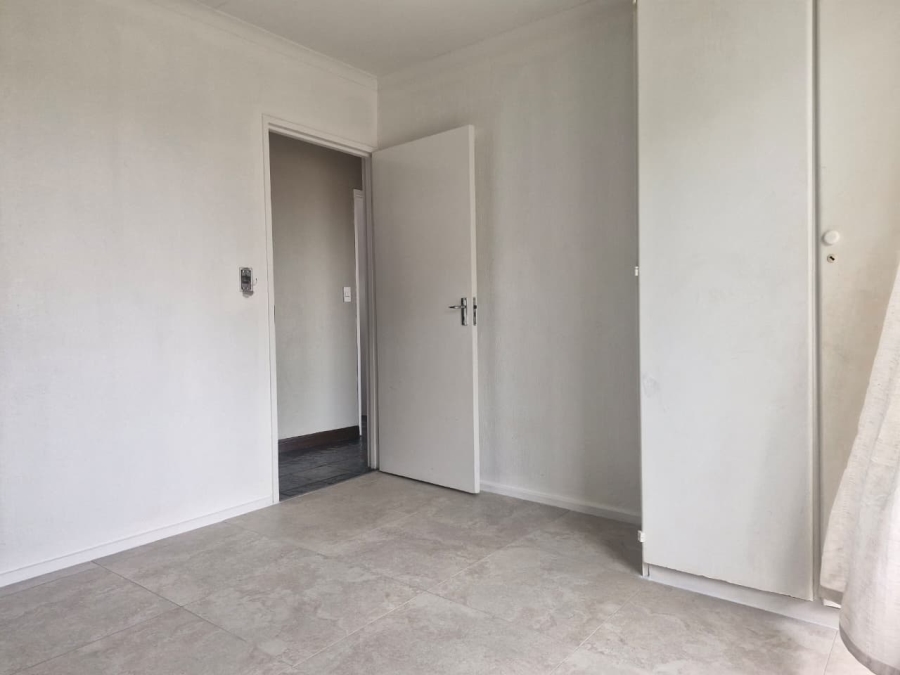 To Let 3 Bedroom Property for Rent in Radiokop Gauteng