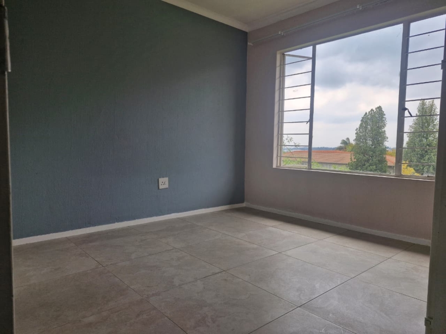 To Let 3 Bedroom Property for Rent in Radiokop Gauteng