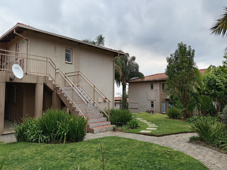 To Let 3 Bedroom Property for Rent in Radiokop Gauteng