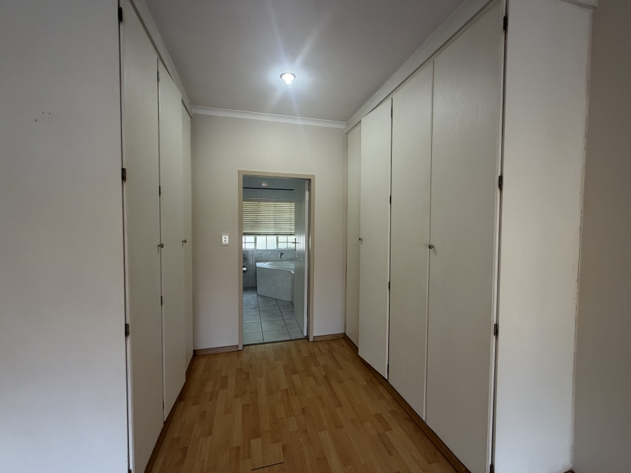 To Let 4 Bedroom Property for Rent in Eldo Glen Gauteng