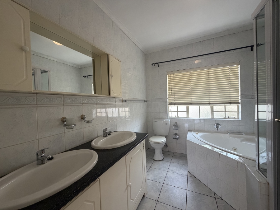 To Let 4 Bedroom Property for Rent in Eldo Glen Gauteng