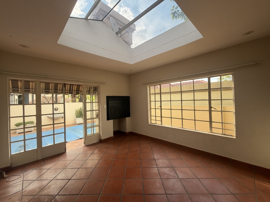 To Let 4 Bedroom Property for Rent in Eldo Glen Gauteng
