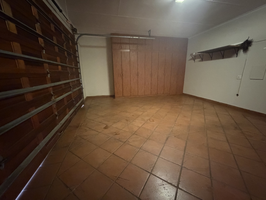 To Let 4 Bedroom Property for Rent in Eldo Glen Gauteng