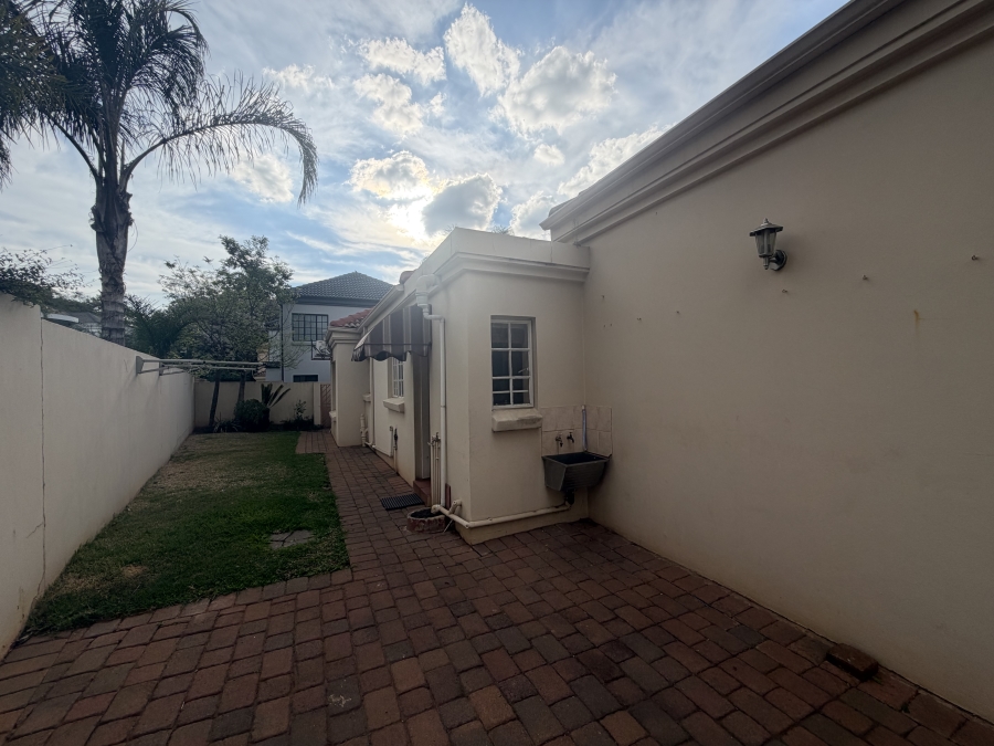 To Let 4 Bedroom Property for Rent in Eldo Glen Gauteng