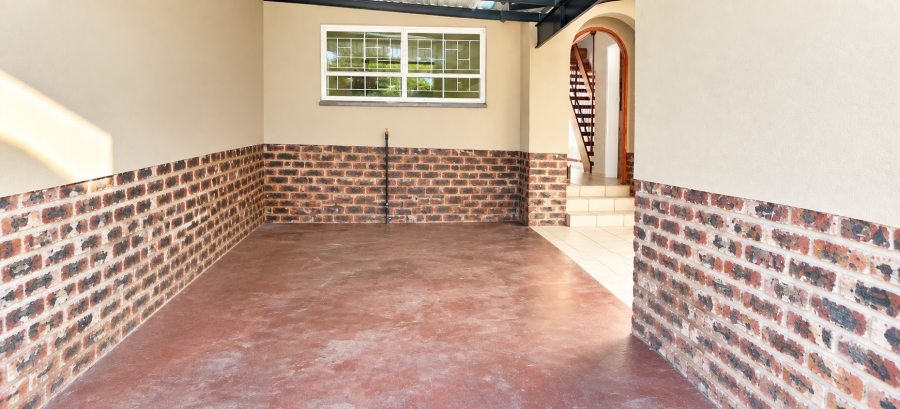 3 Bedroom Property for Sale in Farrarmere Gauteng