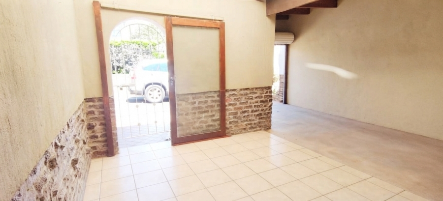 3 Bedroom Property for Sale in Farrarmere Gauteng