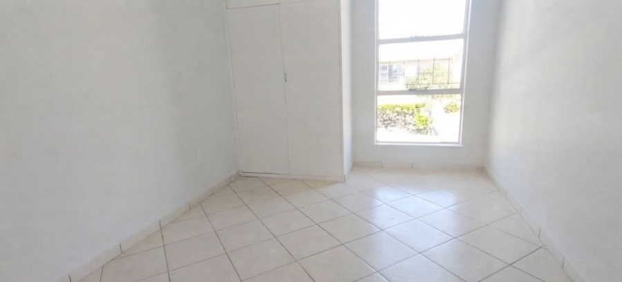 3 Bedroom Property for Sale in Farrarmere Gauteng
