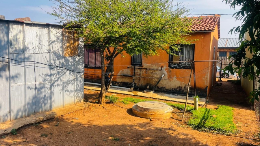 2 Bedroom Property for Sale in Cloverdene Gauteng