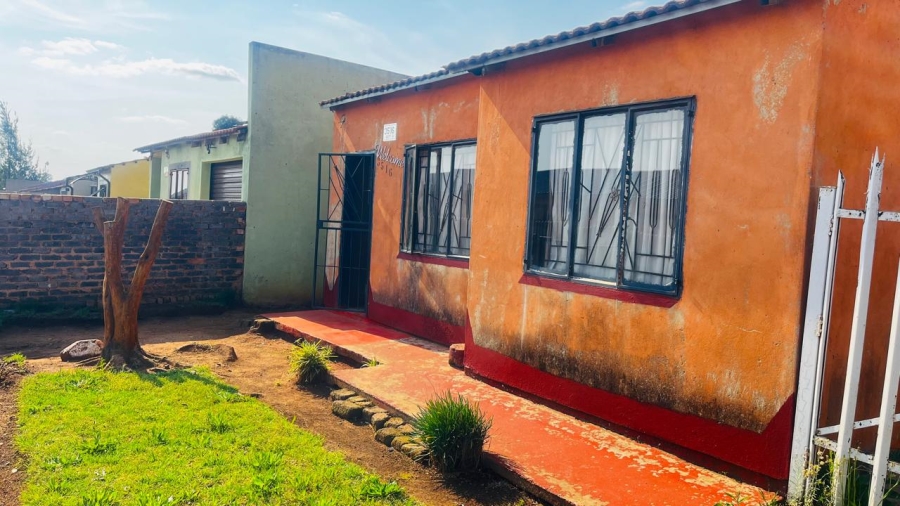 2 Bedroom Property for Sale in Cloverdene Gauteng