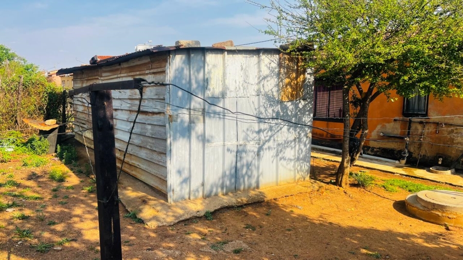 2 Bedroom Property for Sale in Cloverdene Gauteng