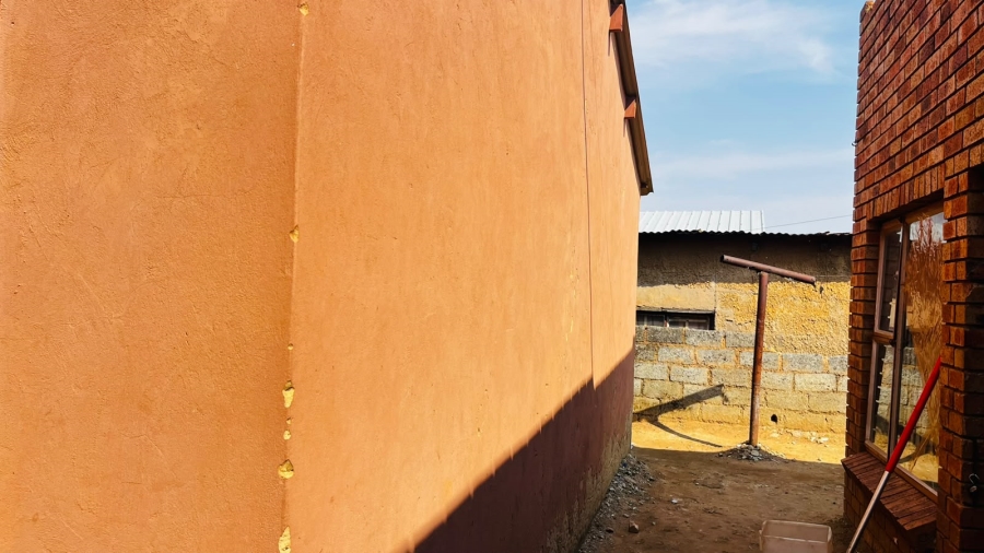 2 Bedroom Property for Sale in Etwatwa Gauteng