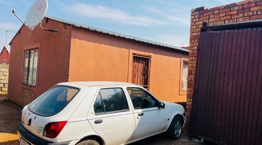 2 Bedroom Property for Sale in Etwatwa Gauteng