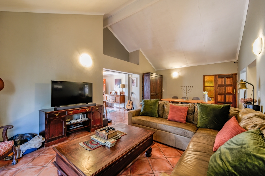 4 Bedroom Property for Sale in Faerie Glen Gauteng