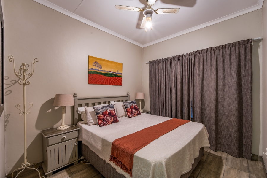4 Bedroom Property for Sale in Faerie Glen Gauteng