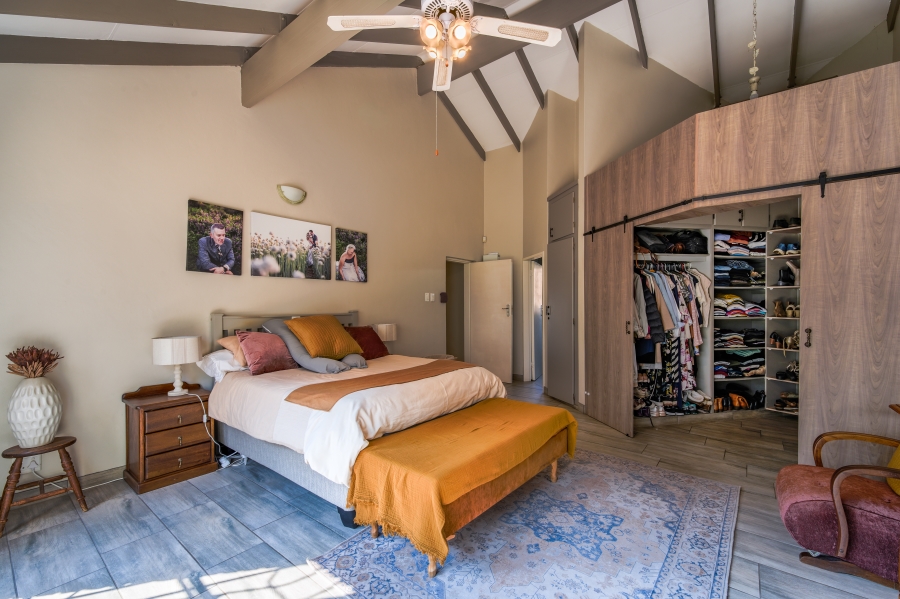 4 Bedroom Property for Sale in Faerie Glen Gauteng