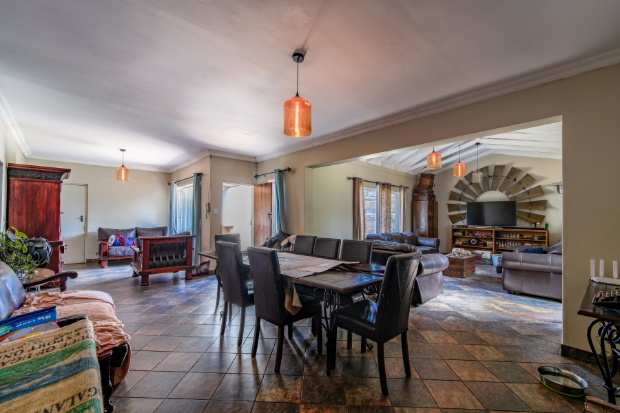 4 Bedroom Property for Sale in Elardus Park Gauteng