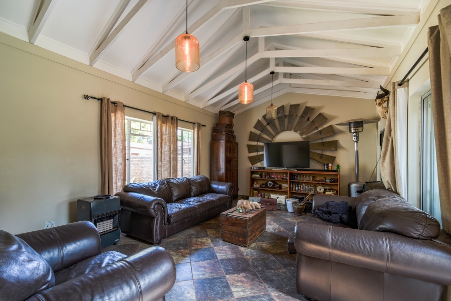 4 Bedroom Property for Sale in Elardus Park Gauteng